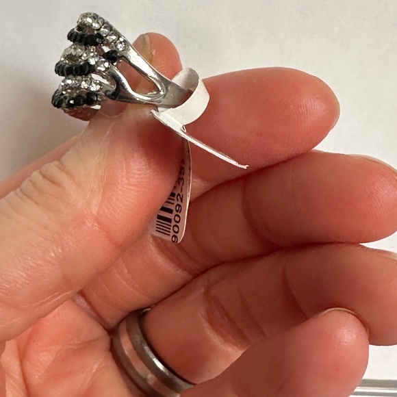 Sparkly Cocktail Ring in Black and White - Picture 3 of 5